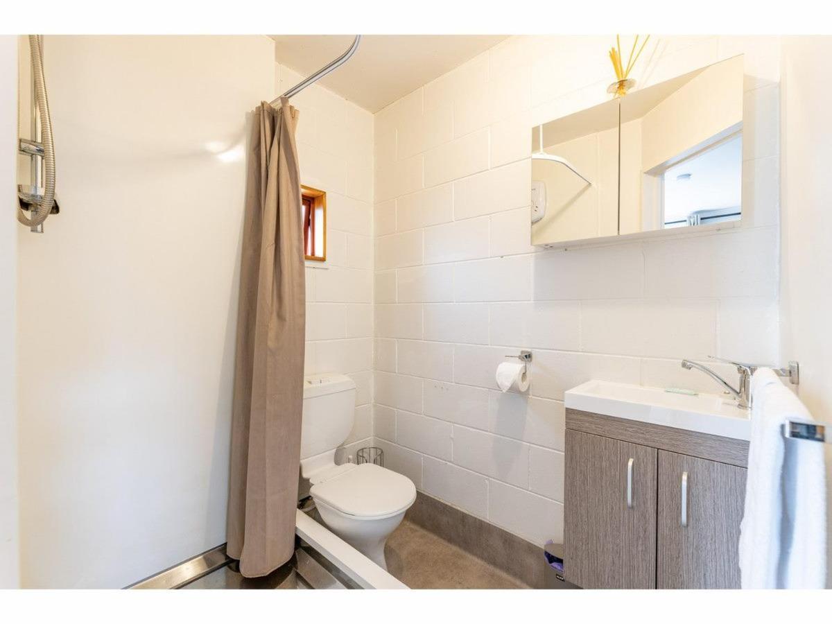 Les Troupes Apartments Акароа Екстер'єр фото