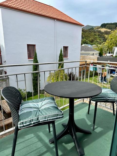 Les Troupes Apartments Акароа Екстер'єр фото